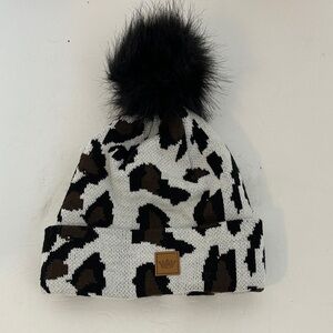 NWOT Panache Women's Animal Print Beanie with Black Pom-Pom and Fleece Inside